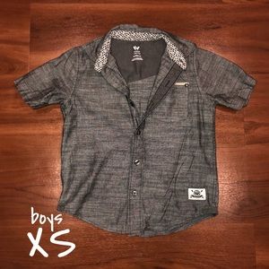 XS BOYS BUTTON UP SHIRT